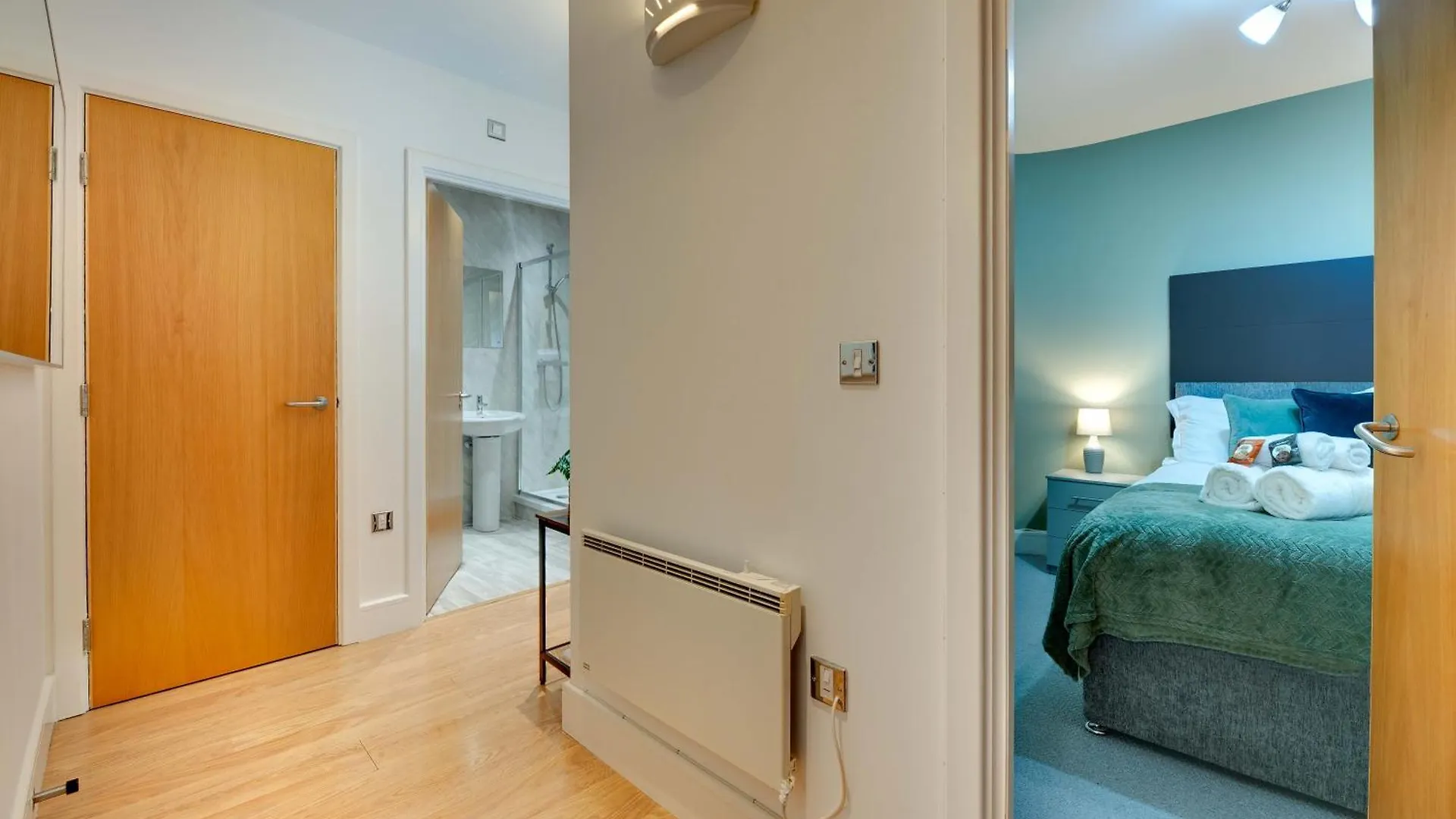 Friarsgate Apartments 4A By Week2Week Newcastle upon Tyne